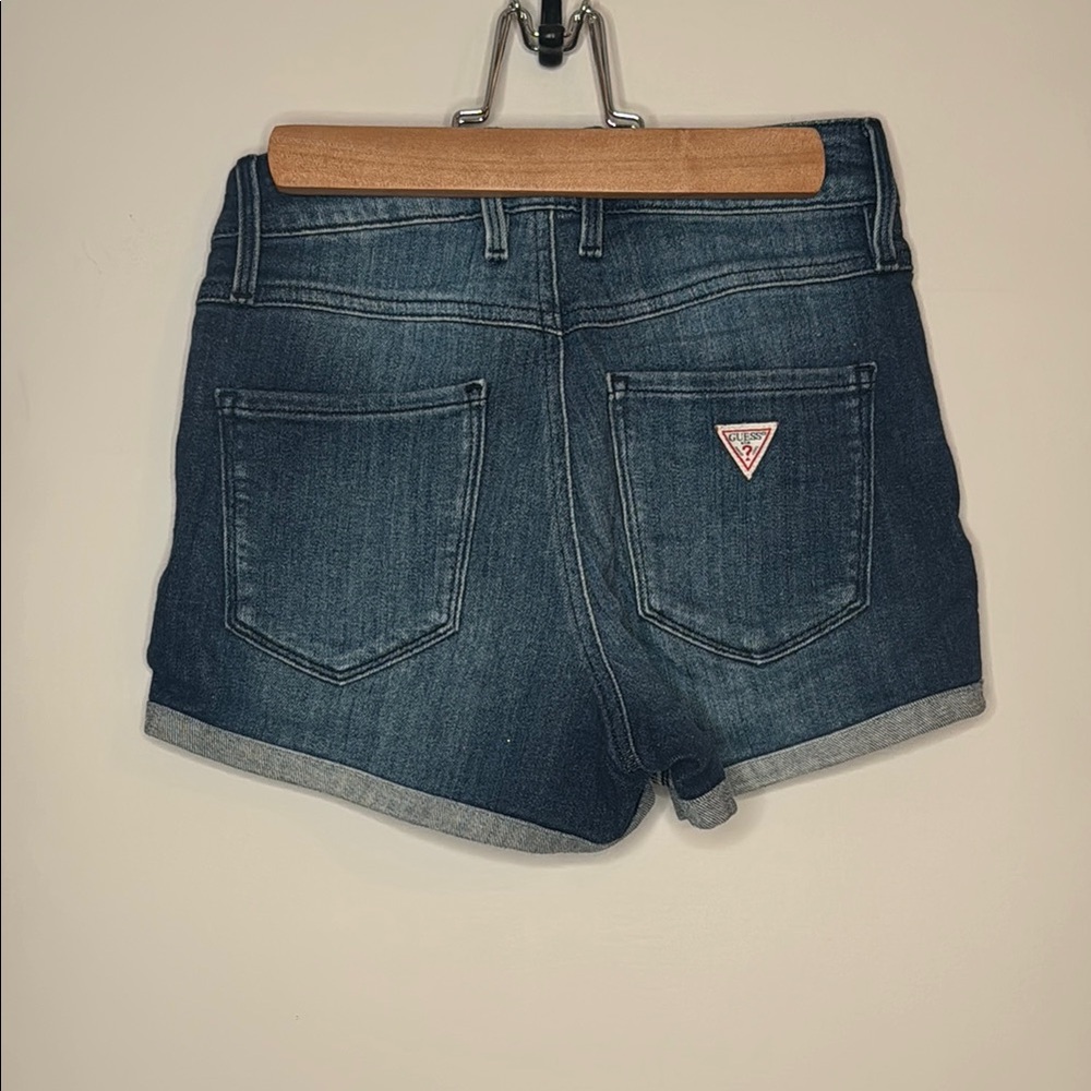 GUESS MID RISE SHORTS - Picture 2 of 2
